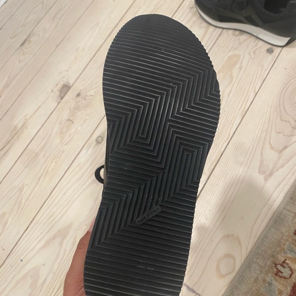 Hermes Chris Sneaker from St Honore flagship store - Picture 5 of 7